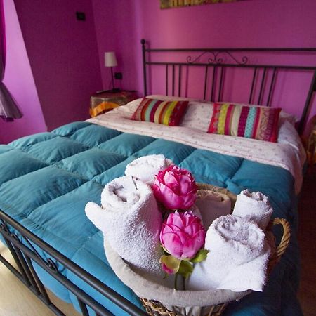 Ghiro Ghiotto Bed & Breakfast Pietra Ligure Eksteriør bilde