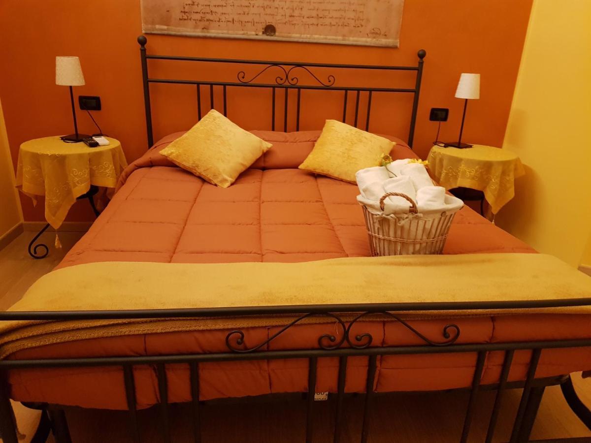 Ghiro Ghiotto Bed & Breakfast Pietra Ligure Eksteriør bilde