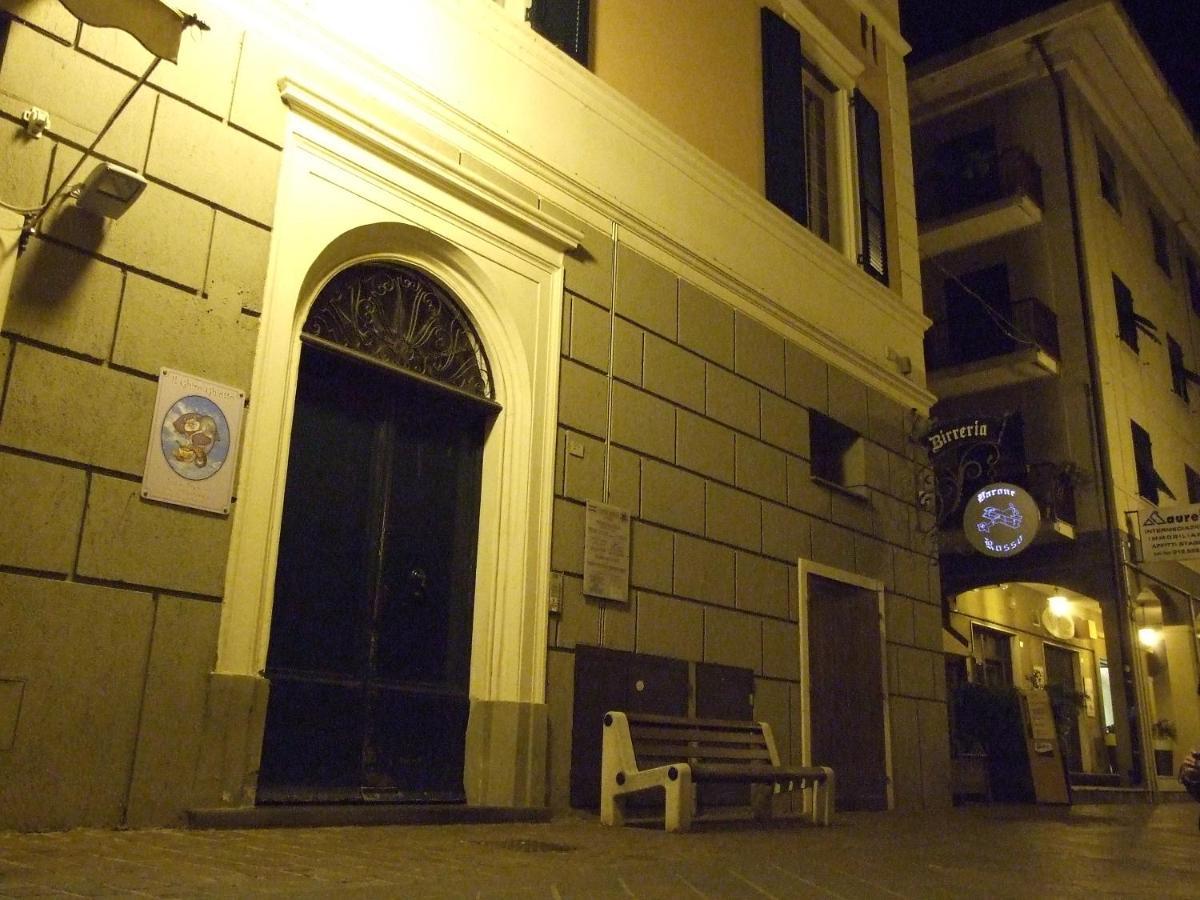 Ghiro Ghiotto Bed & Breakfast Pietra Ligure Eksteriør bilde