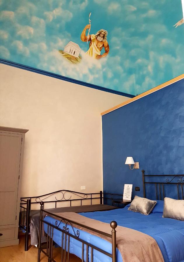 Ghiro Ghiotto Bed & Breakfast Pietra Ligure Eksteriør bilde