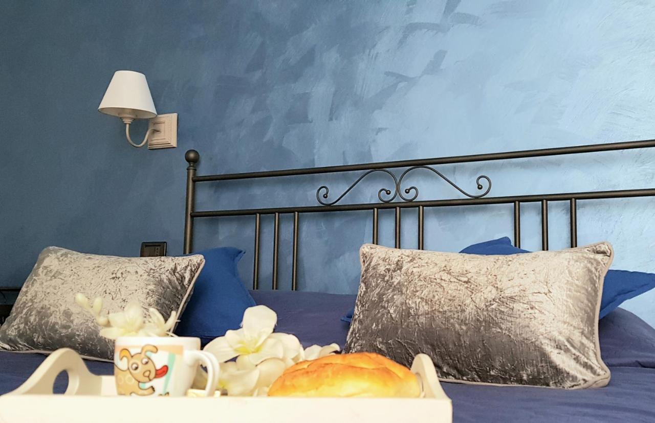 Ghiro Ghiotto Bed & Breakfast Pietra Ligure Eksteriør bilde